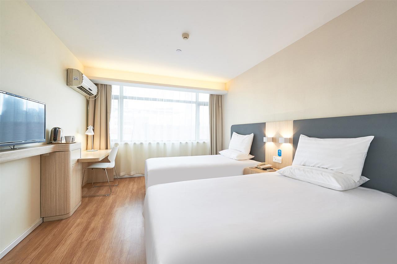 Hanting Hotel Qingdao Zhanqiao Railway Station מראה חיצוני תמונה