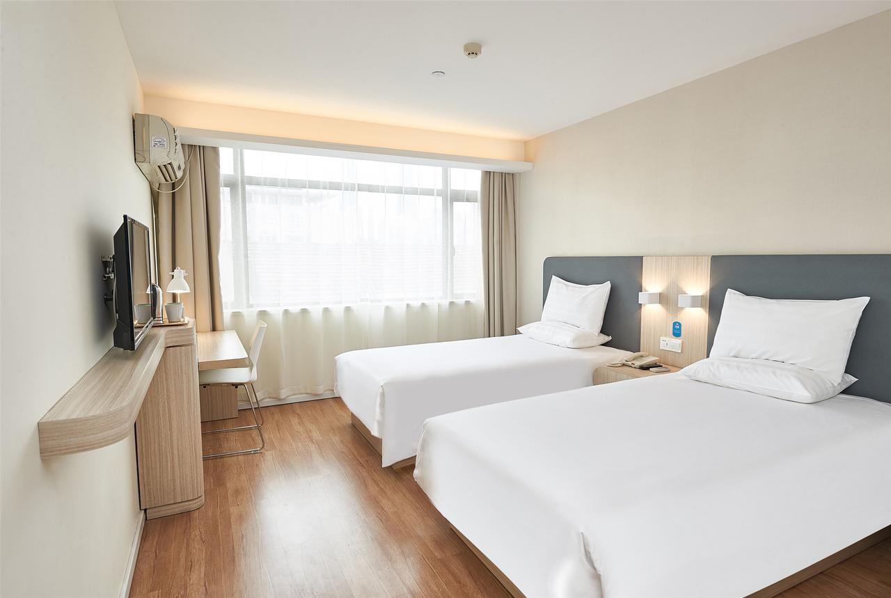 Hanting Hotel Qingdao Zhanqiao Railway Station מראה חיצוני תמונה