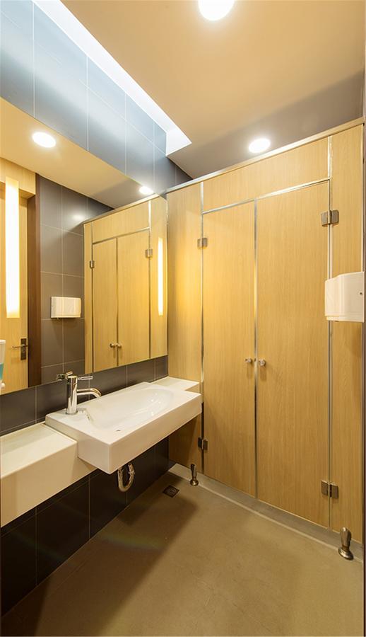 Hanting Hotel Qingdao Zhanqiao Railway Station מראה חיצוני תמונה