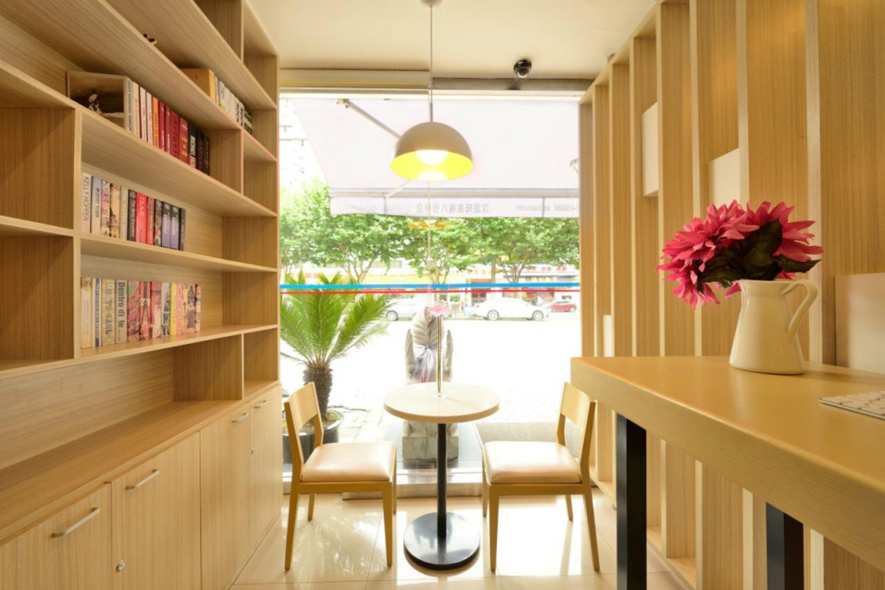 Hanting Hotel Qingdao Zhanqiao Railway Station מראה חיצוני תמונה