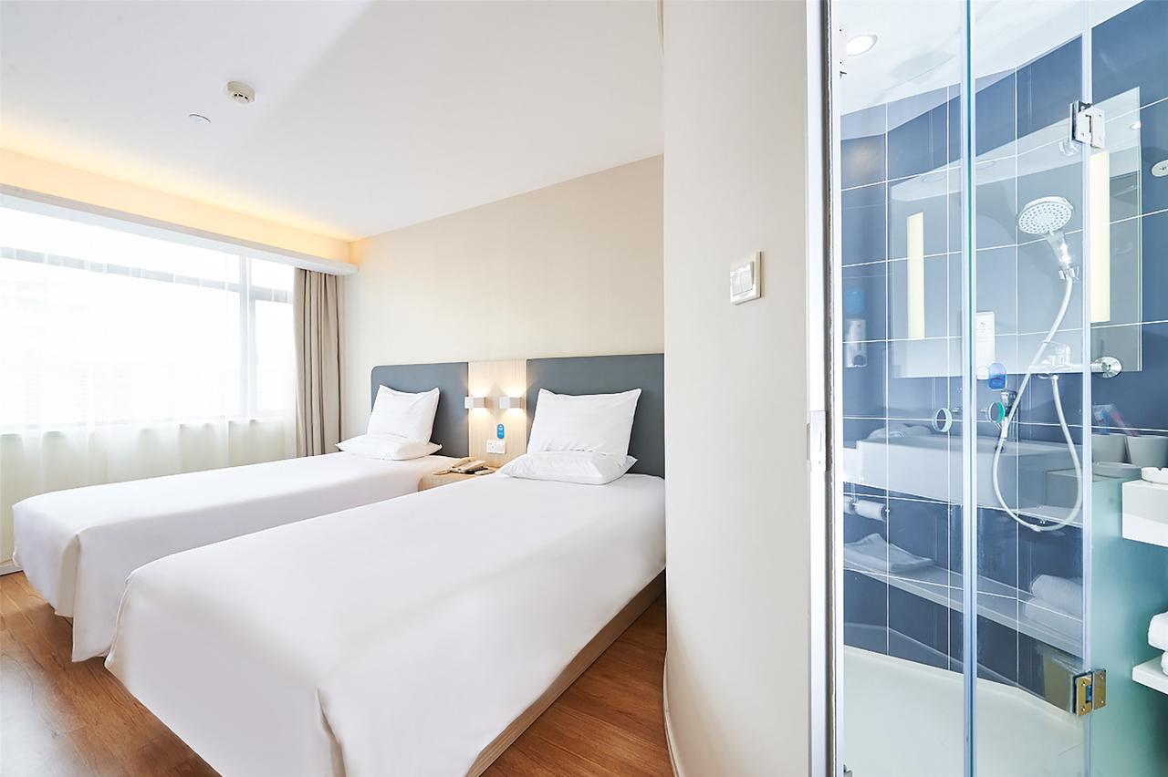 Hanting Hotel Qingdao Zhanqiao Railway Station מראה חיצוני תמונה